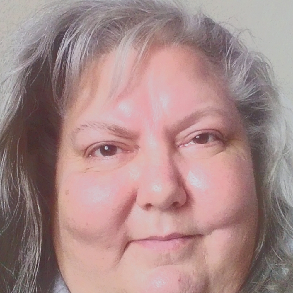 Meet your Posher, Leslie